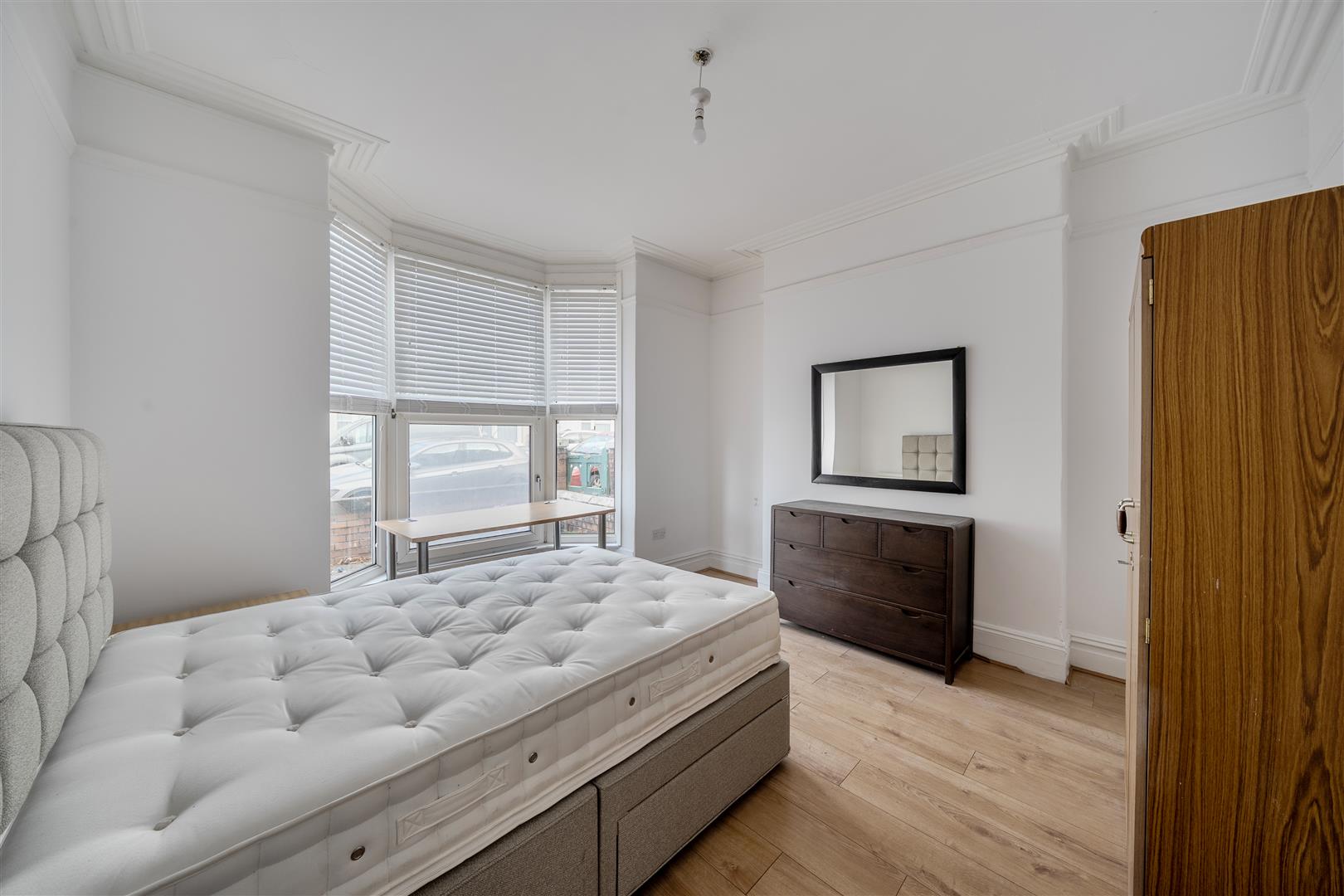 Glanbrydan Avenue, Uplands, Swansea, SA2 0HR